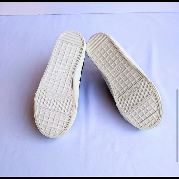 GAP KIDS RETRO TRAINERS SNEAKERS SHOES.SIZE 4 - Picture 5 of 5